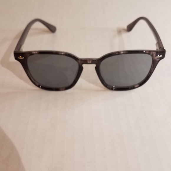 Accessories - Clear and gray sunglasses sg2